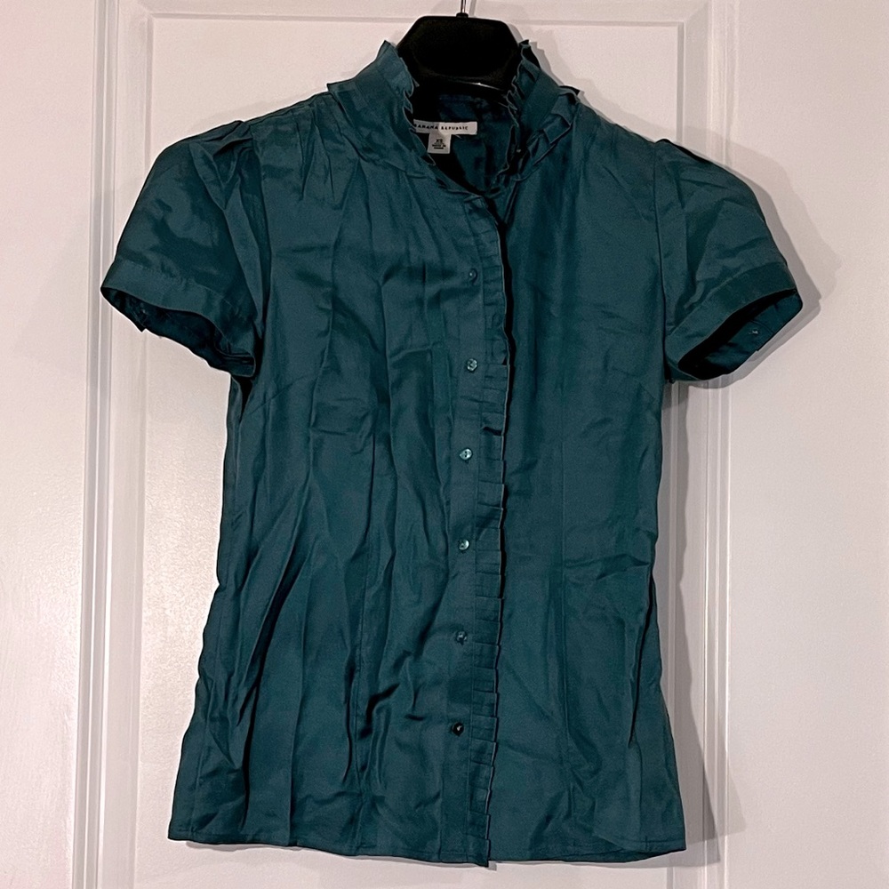 Banana Republic button up blouse